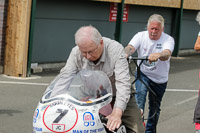 Vintage-motorcycle-club;eventdigitalimages;mallory-park;mallory-park-trackday-photographs;no-limits-trackdays;peter-wileman-photography;trackday-digital-images;trackday-photos;vmcc-festival-1000-bikes-photographs